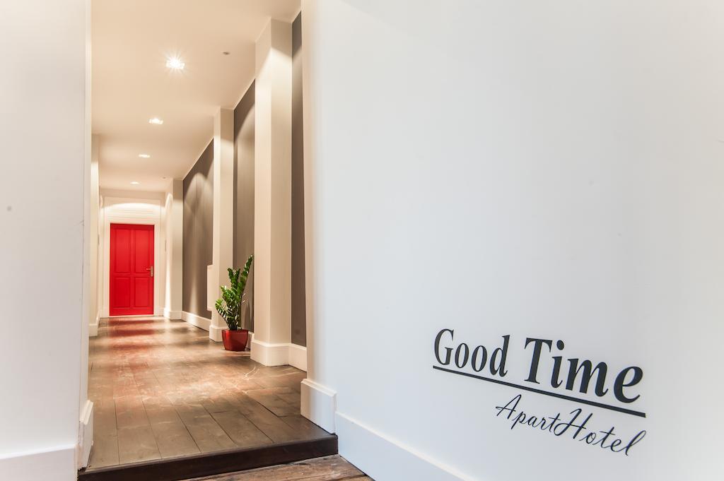 Good Time Aparthotel Лодз Екстериор снимка